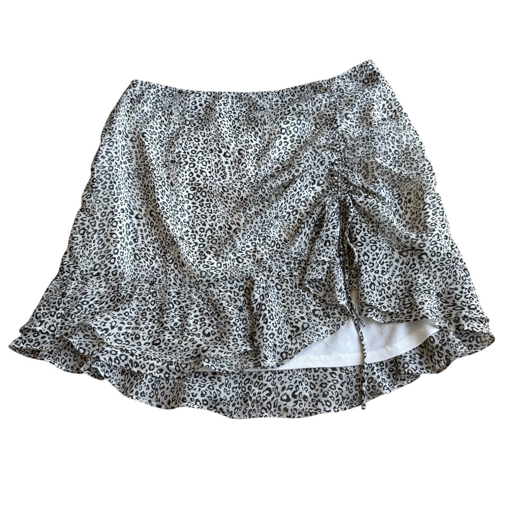 Cotton Candy LA Women’s Juniors Size L Black and White Animal Print Mini Skirt